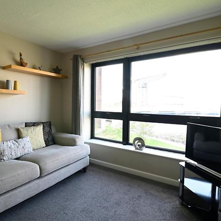 Апартаменти Sec/ Hydro Two Bed Flat With Free Parking And Great View Глазго Екстер'єр фото